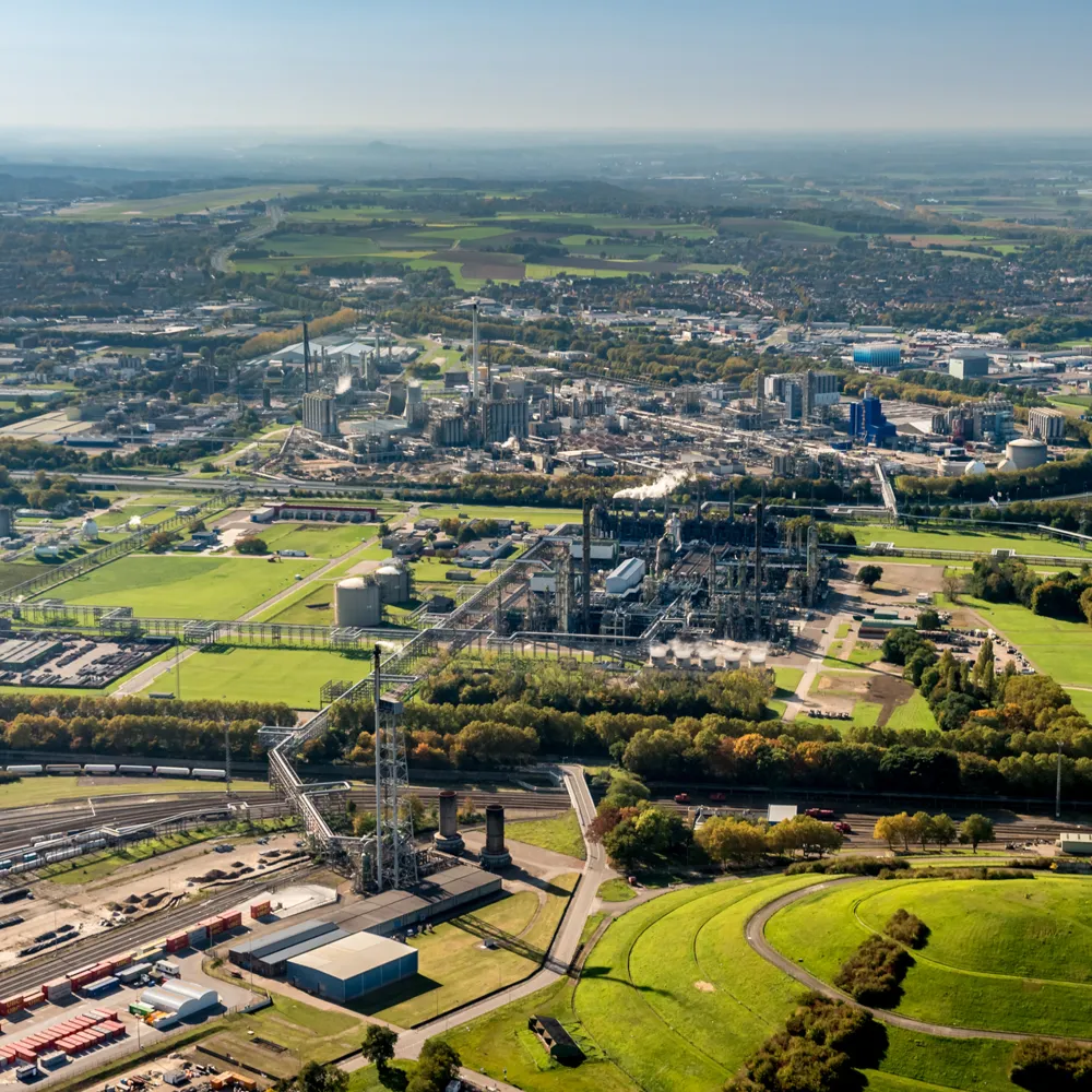 Luchtfoto van Chemelot in Limburg
