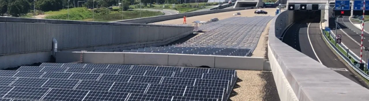 Zonnepanelen op de A37