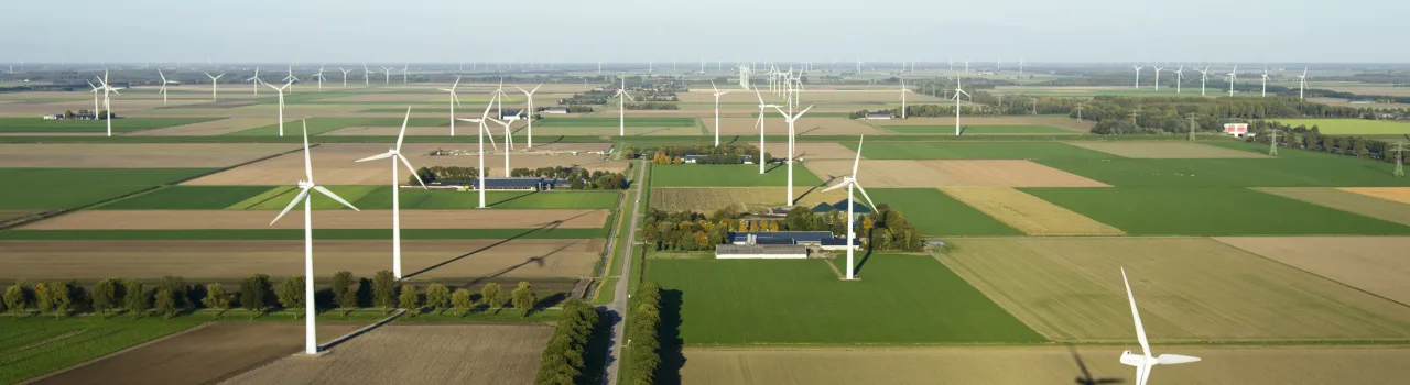 Windturbines op landbouwgrond